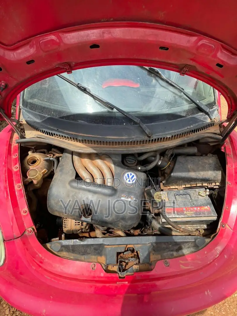 Volkswagen Beetle 2003 Red