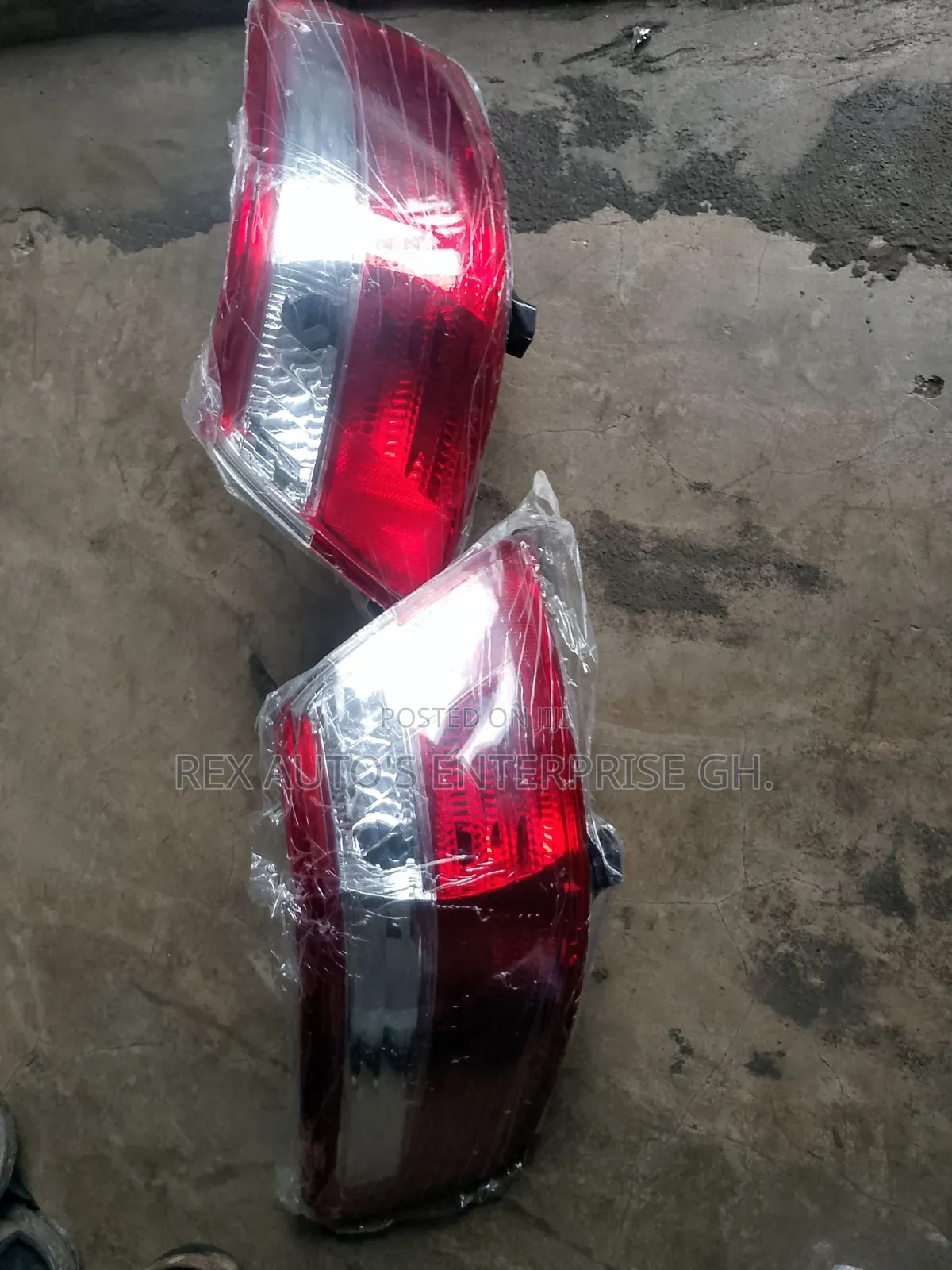 Toyota Camry Tail Light 2007-09