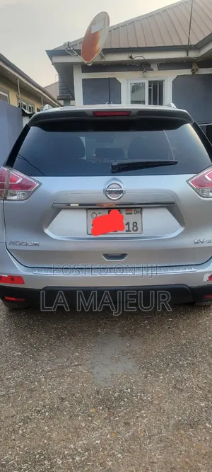Nissan Rogue SV AWD 2016 Silver