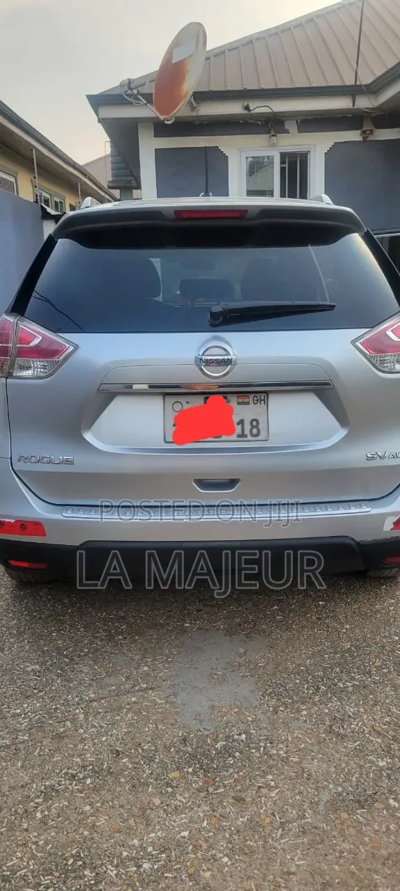 Nissan Rogue SV AWD 2016 Silver
