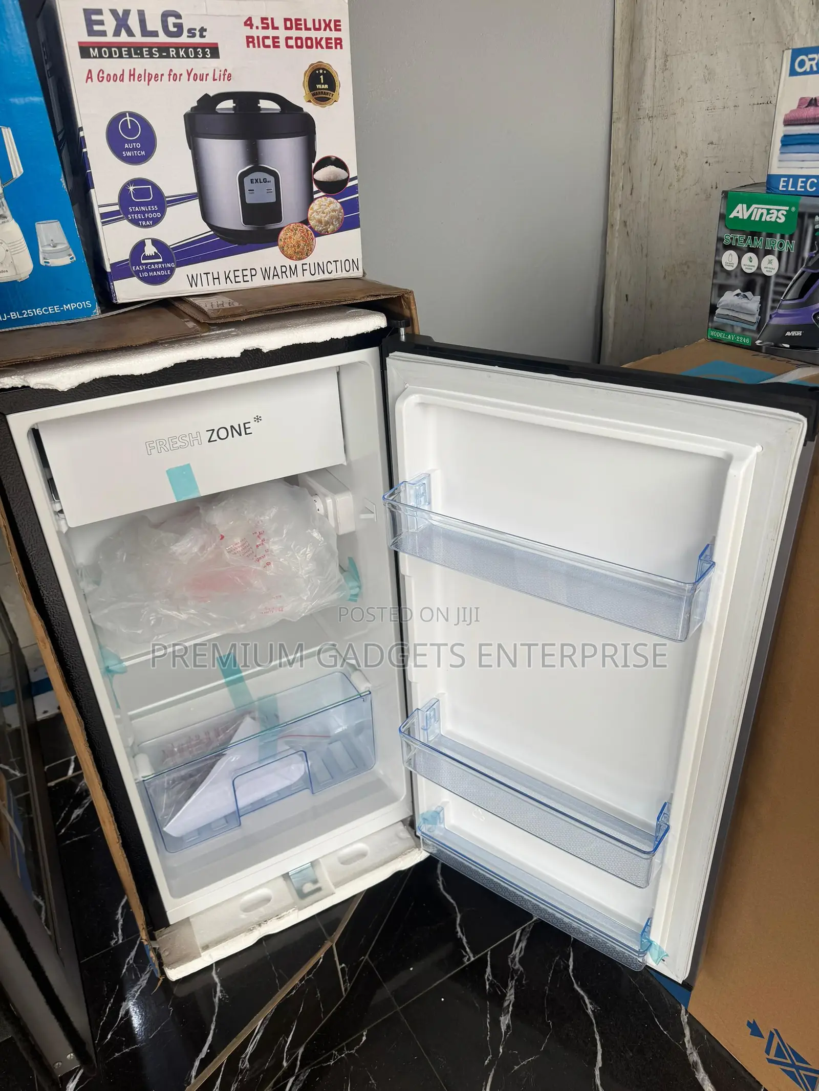 Nasco 91 LTRS Table Top Fridge (Nasf1-11s)