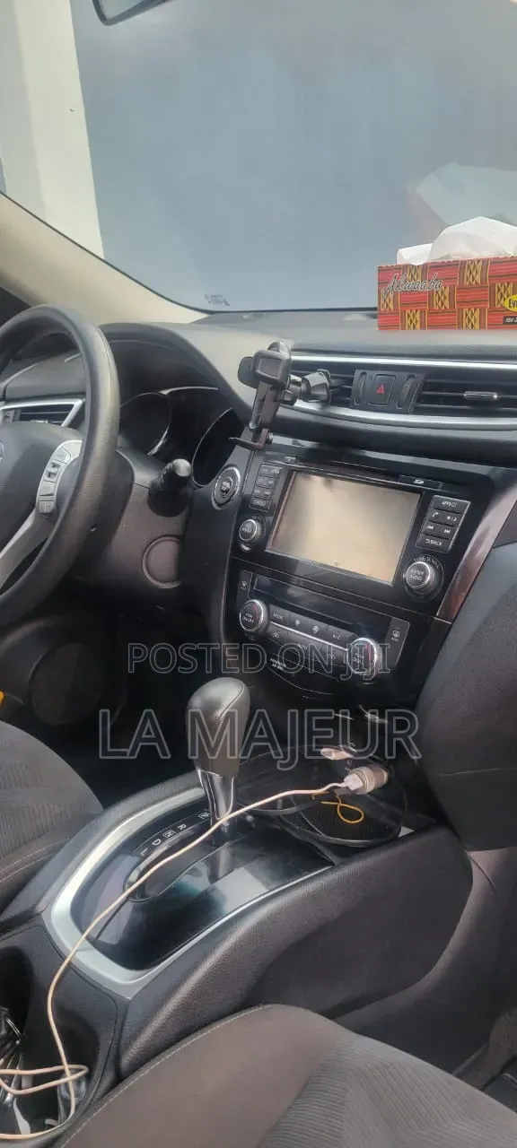 Nissan Rogue SV AWD 2016 Silver