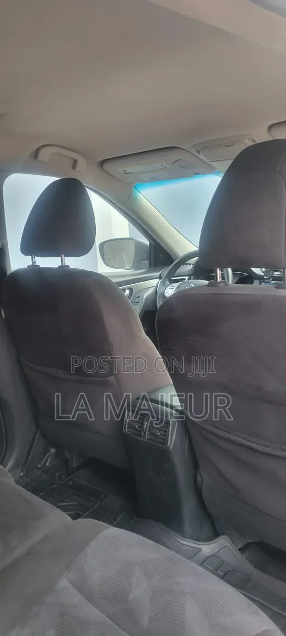 Nissan Rogue SV AWD 2016 Silver