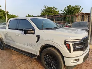 Ford F-150 LARIAT 2022 White