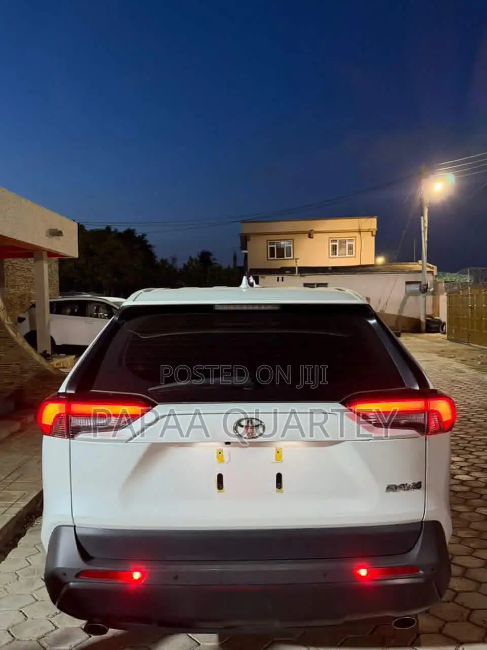 Toyota RAV4 2023 White