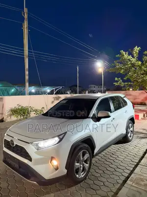 Toyota RAV4 2023 White