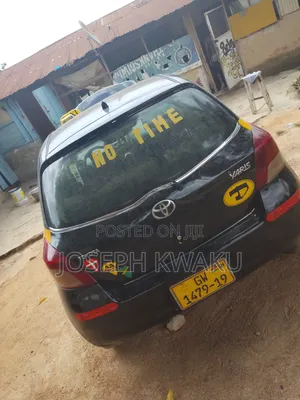 Toyota Vitz 2009 Black