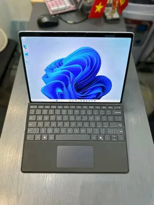 New Microsoft Surface Pro 11th Edition, a Copilot+ PC 32GB SSD 1T
