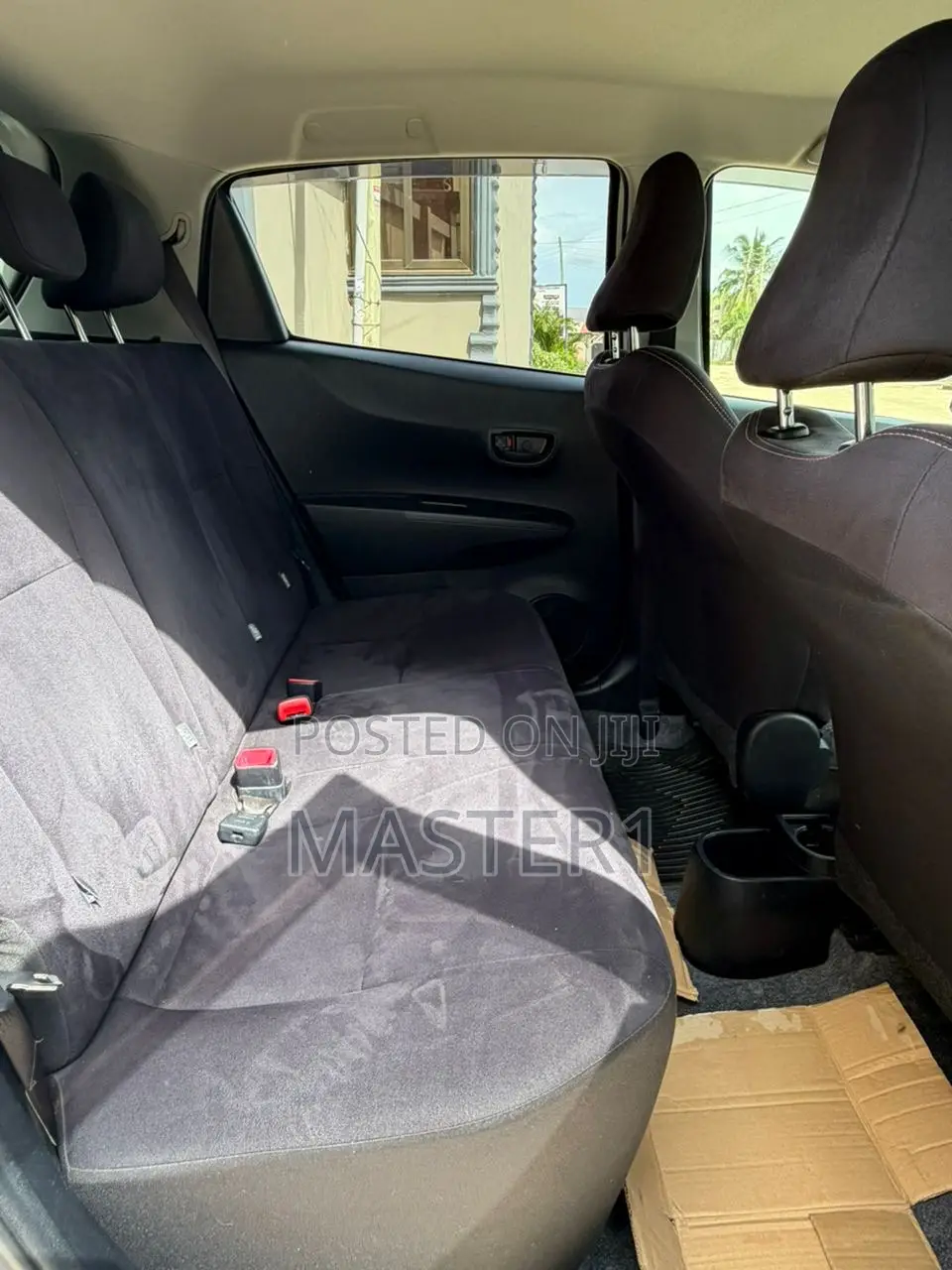 Toyota Vitz 2013 White