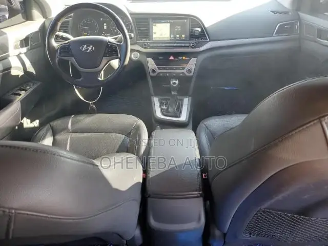 Hyundai Elantra Limited Sedan FWD (2.0L 4cyl 6A) 2017 Blue