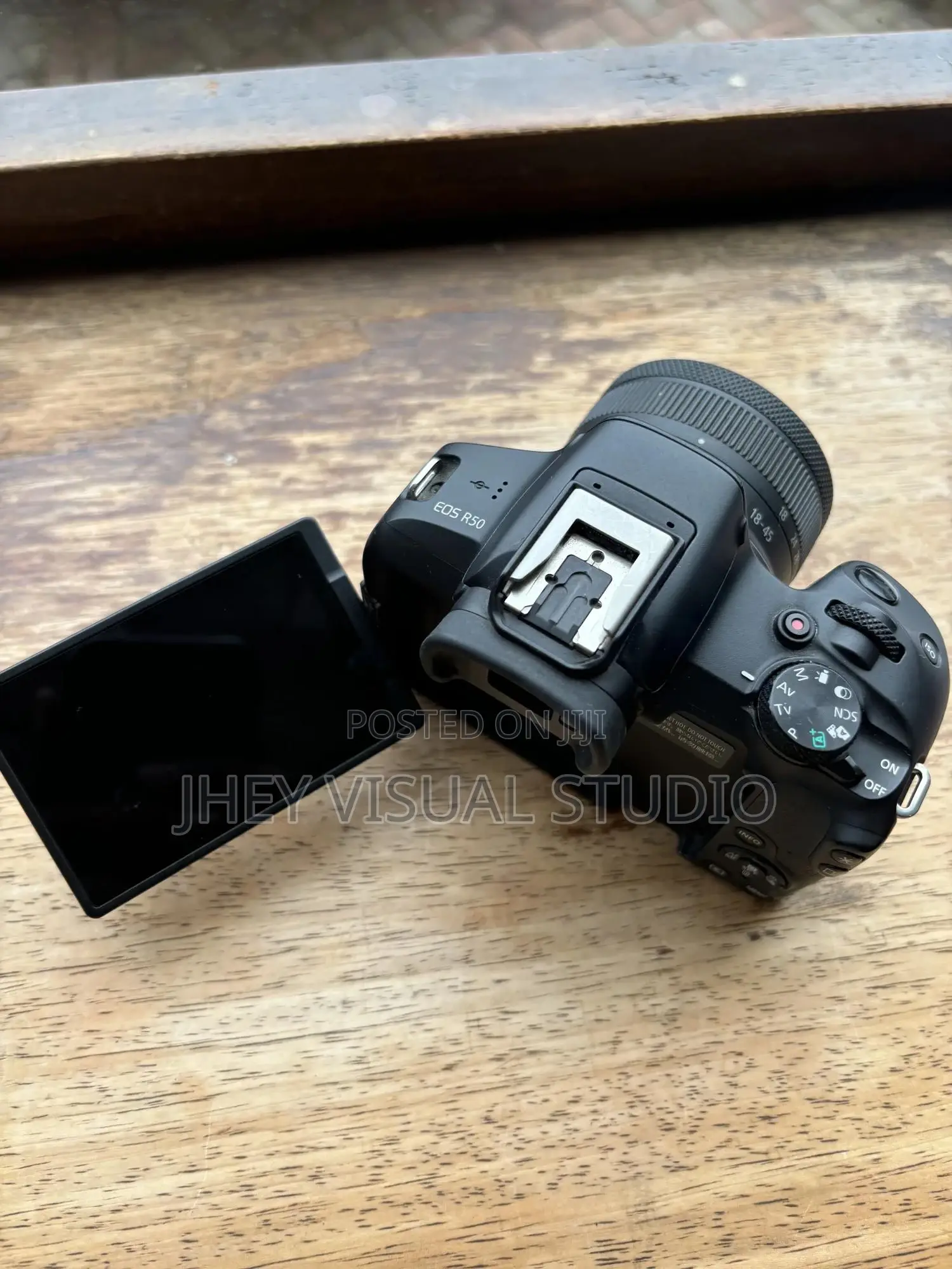 Canon Eos R50