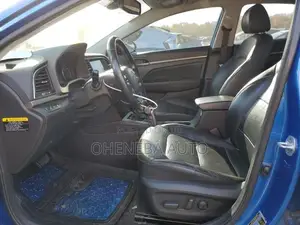 Hyundai Elantra Limited Sedan FWD (2.0L 4cyl 6A) 2017 Blue