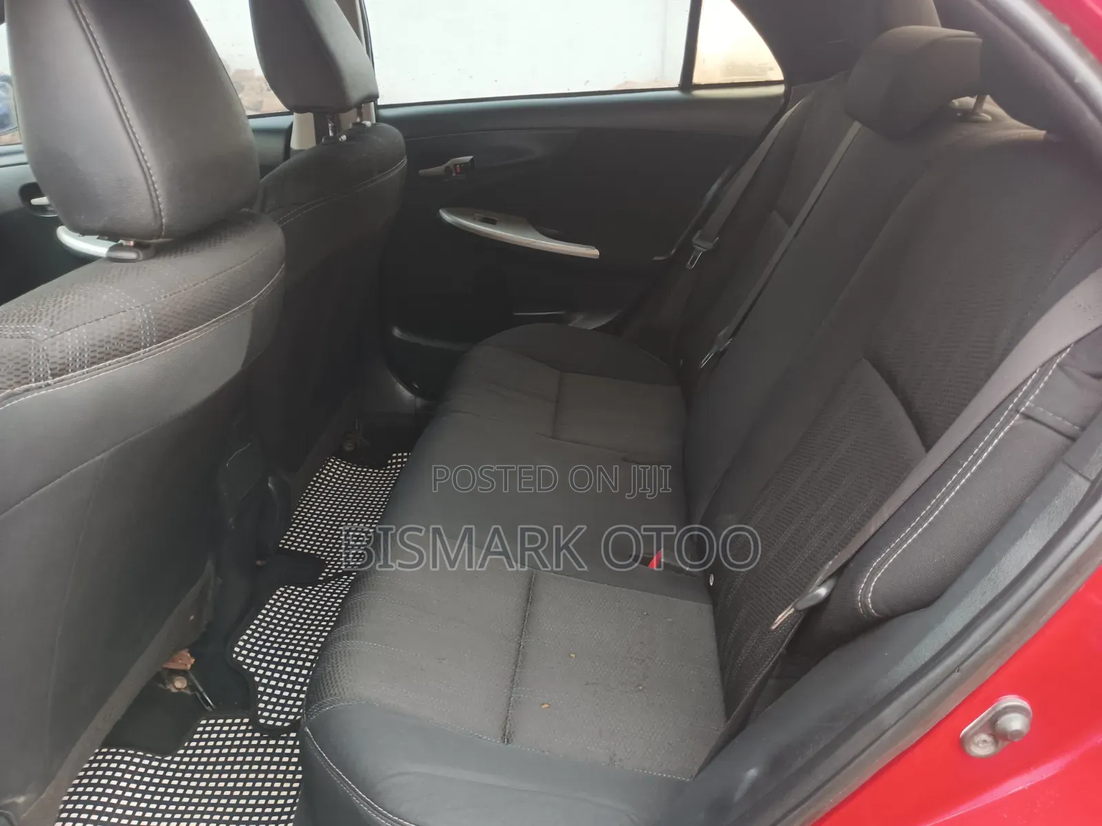 Toyota RAV4 XLE AWD (2.5L 4cyl 6A) 2013 Red