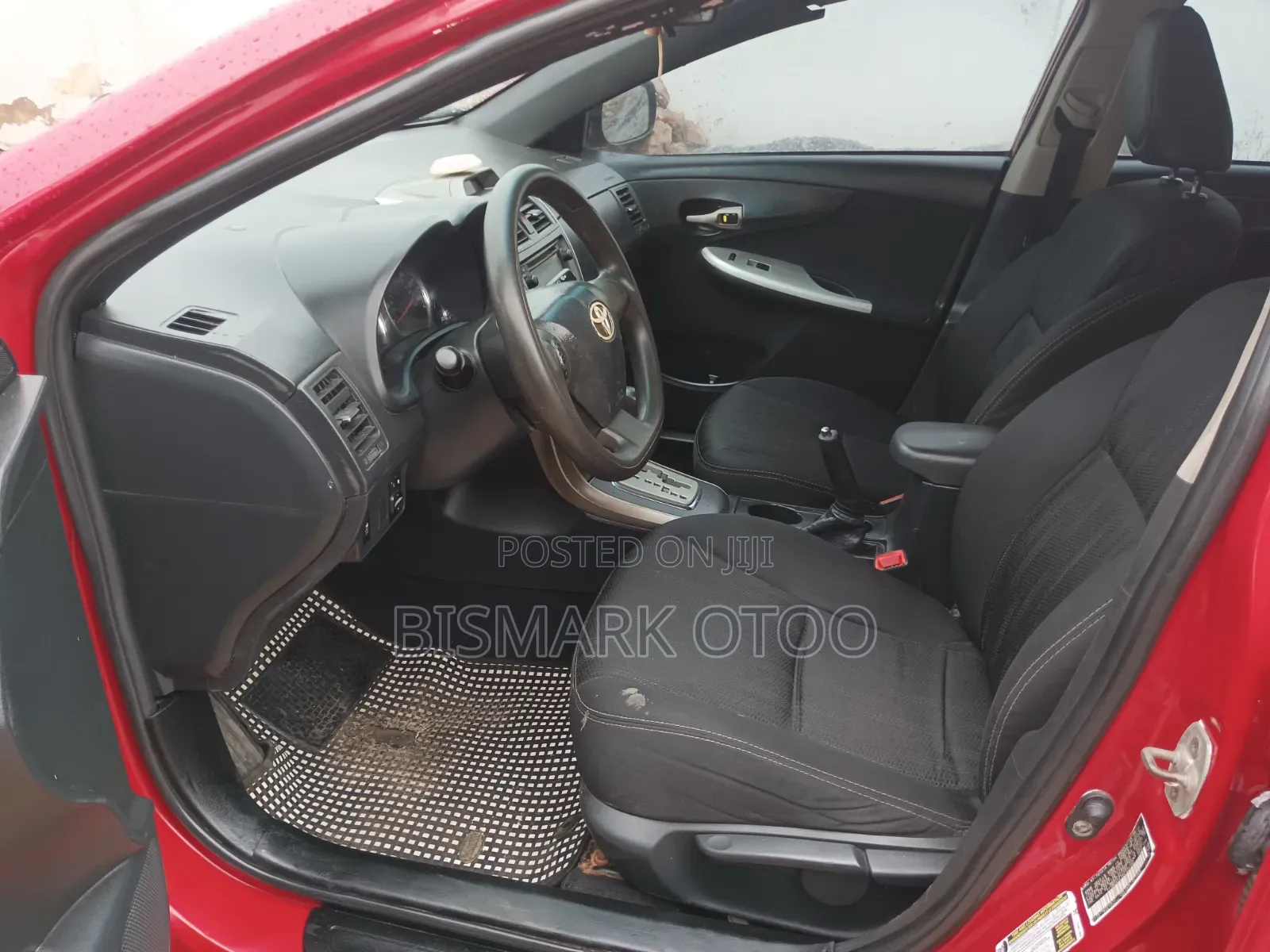 Toyota RAV4 XLE AWD (2.5L 4cyl 6A) 2013 Red