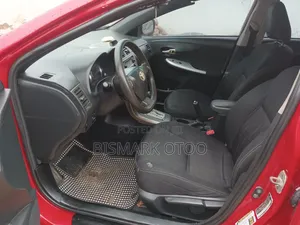 Toyota RAV4 XLE AWD (2.5L 4cyl 6A) 2013 Red