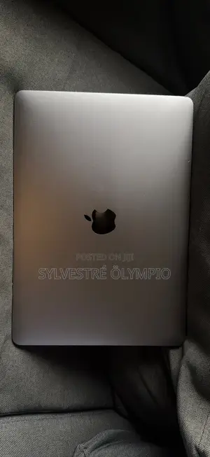 Laptop Apple MacBook Pro 2019 8GB Intel Core i5 SSHD+SSD 256GB