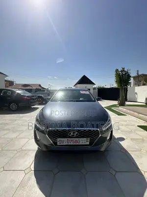 Hyundai Elantra 2018 Blue