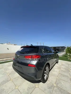 Hyundai Elantra 2018 Blue