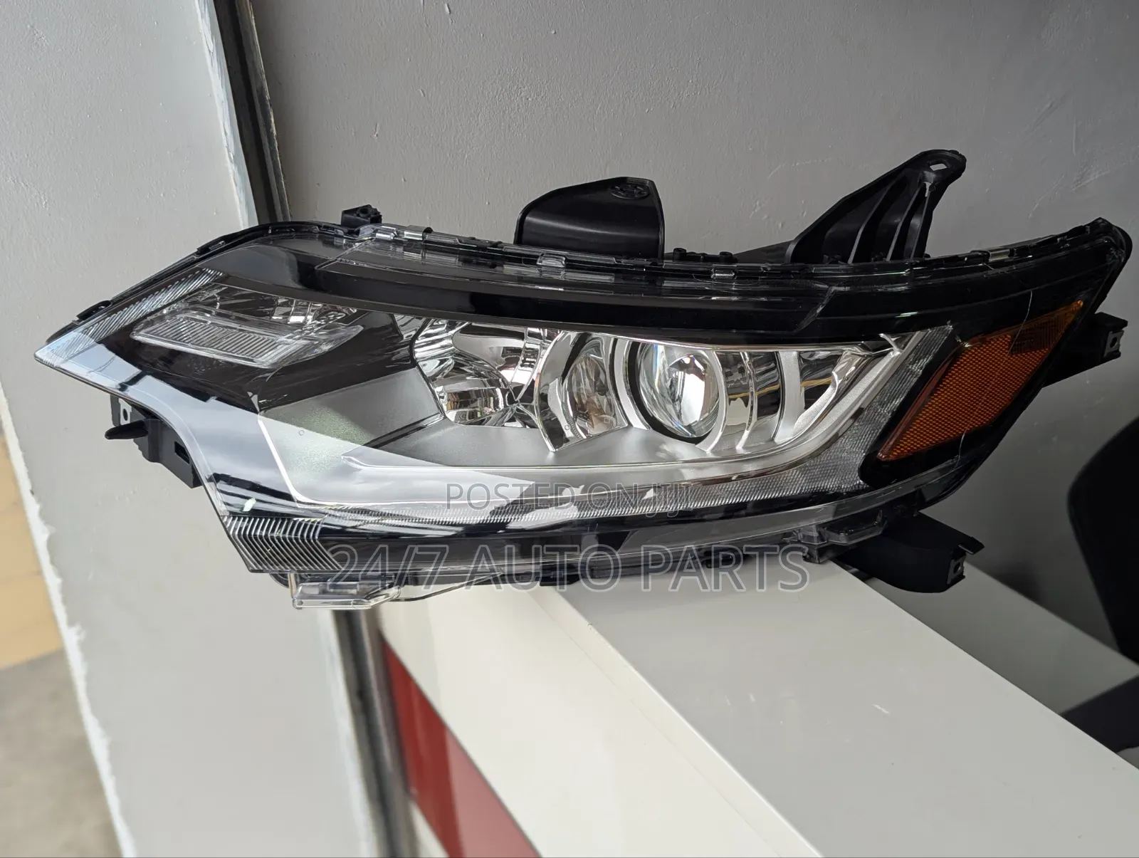 Mitsubishi Outlander 2016 - 2020 Headlight