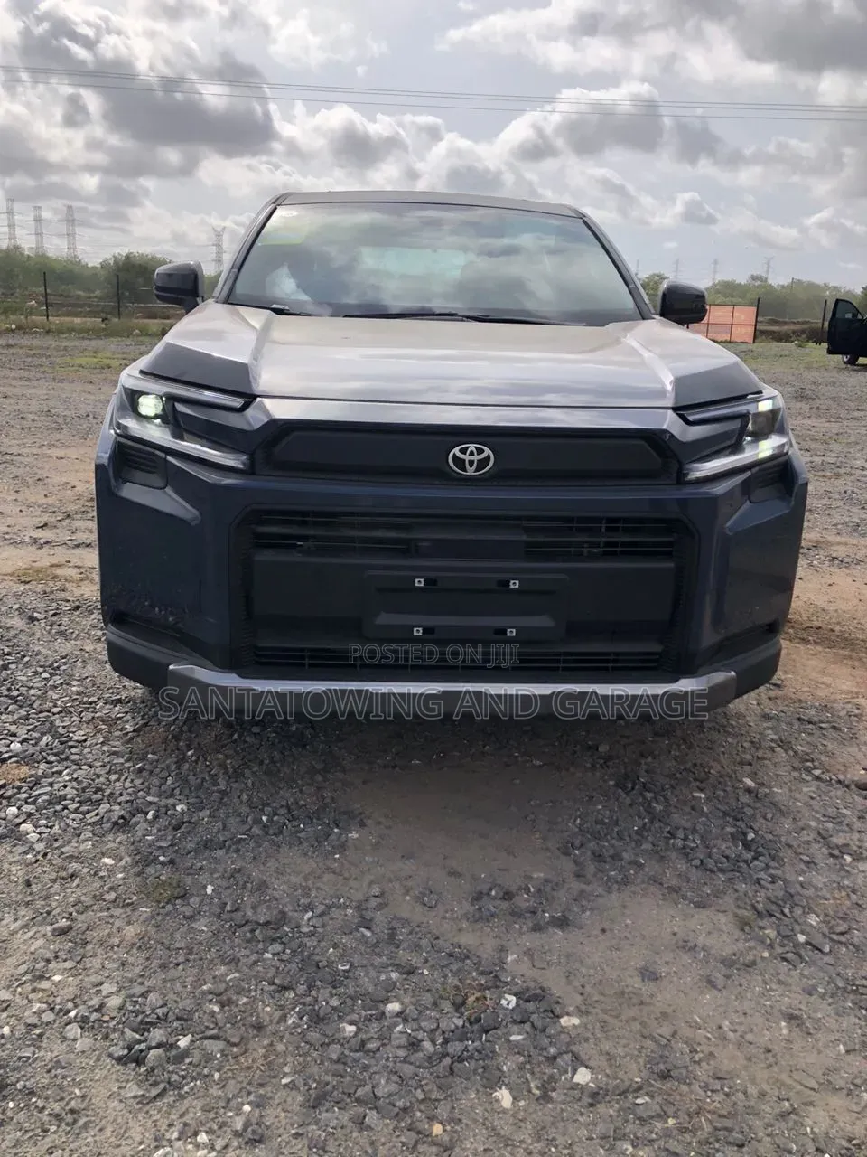 New Toyota RAV4 XLE Premium 2025 Black