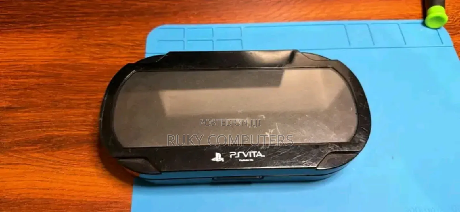Play Station Black Vita