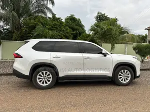 Toyota Grand Highlander XLE AWD 2024 White