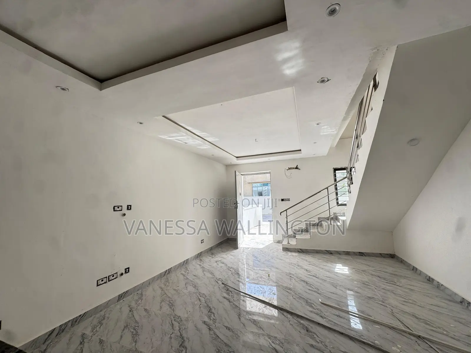 2bdrm House in School Junction, Ashaley Botwe for sale