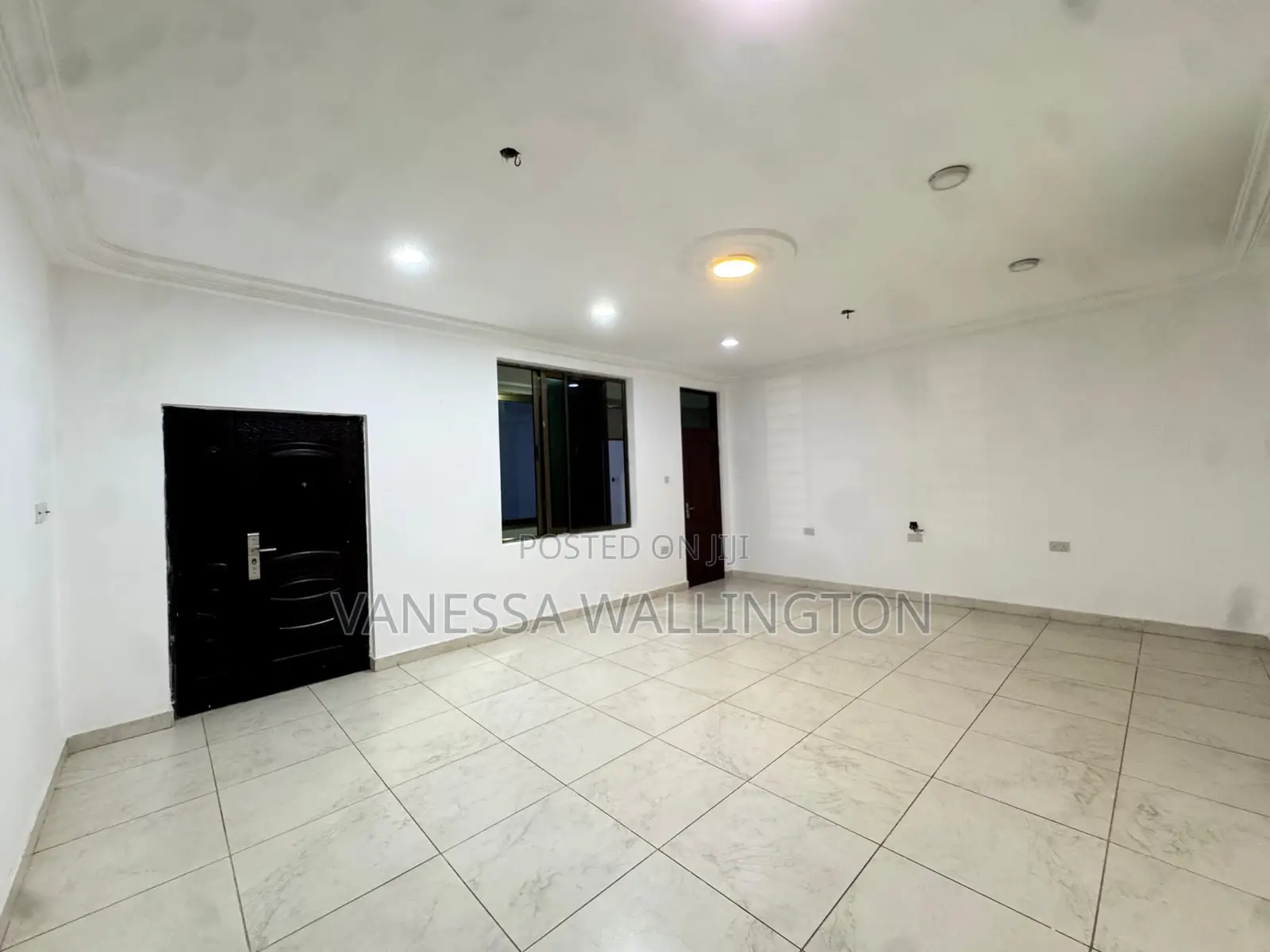 2bdrm Apartment in Lakeside for rent