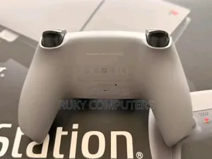 Play Station 5 Slim