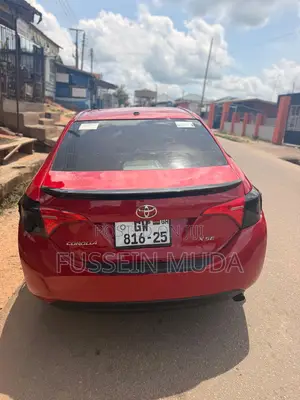 Toyota Corolla XSE (1.8L 4cyl 2A) 2018 Red