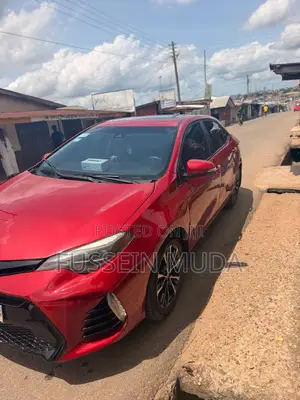 Toyota Corolla XSE (1.8L 4cyl 2A) 2018 Red