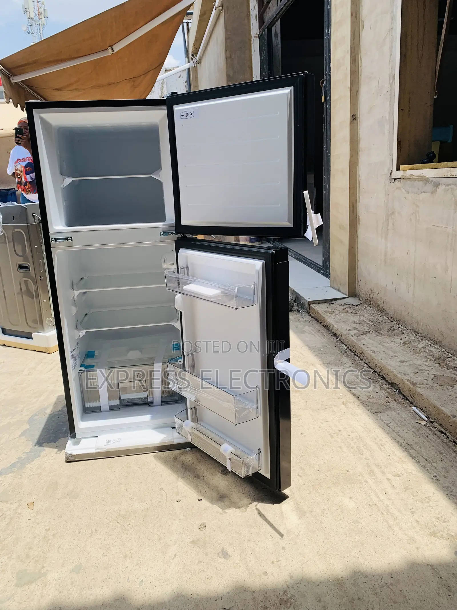 Fast Chill Double Door Fridge Midea 127l Blavk