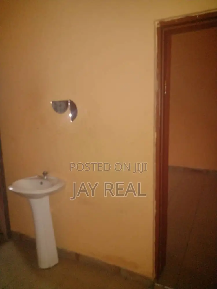 2bdrm Apartment in Jay Real Estate, Kasoa for rent