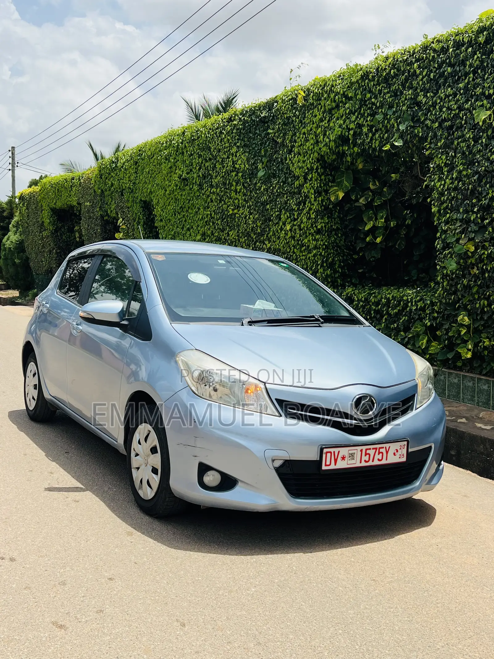 Toyota Vitz 2013 Blue