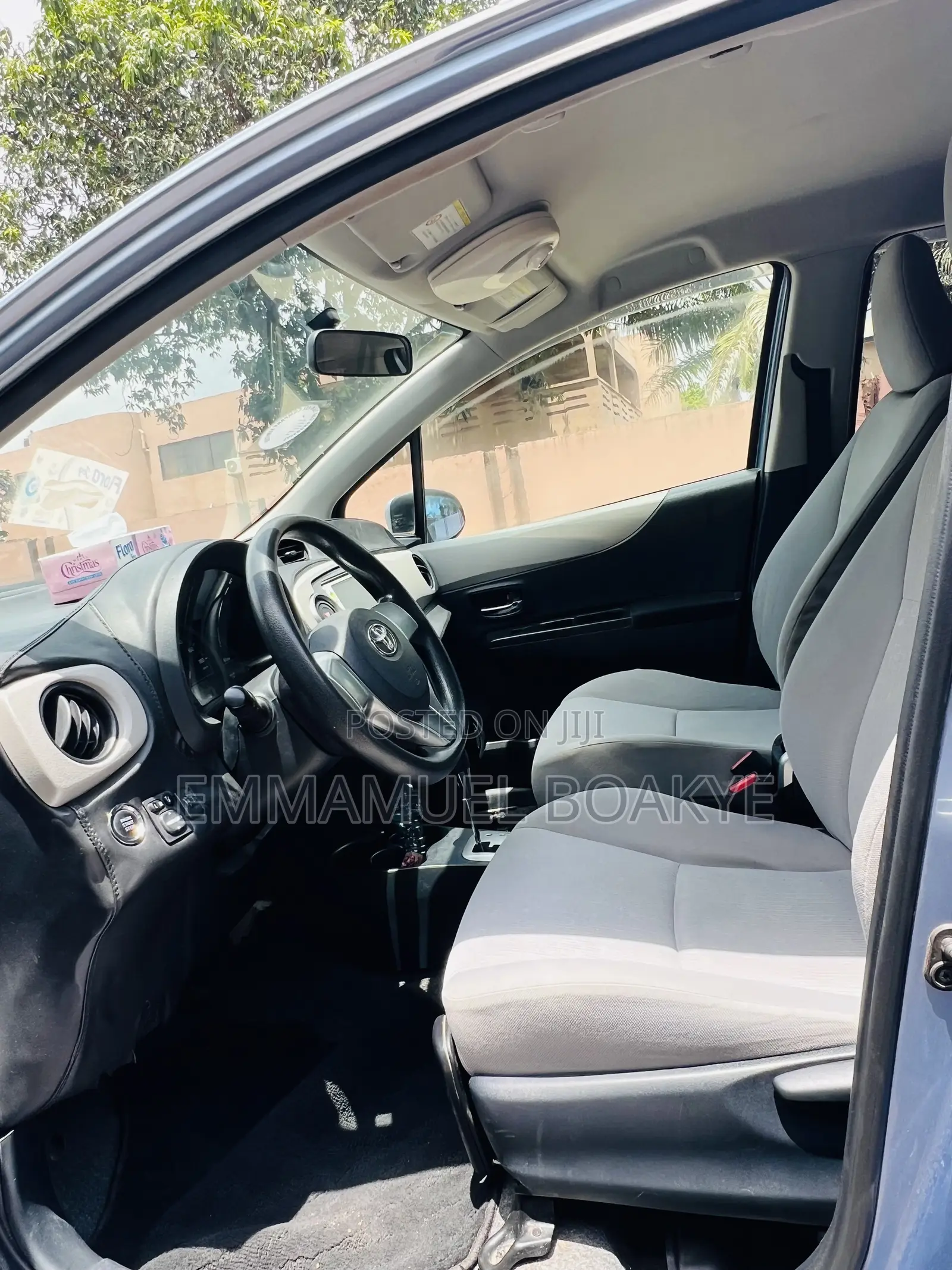 Toyota Vitz 2013 Blue