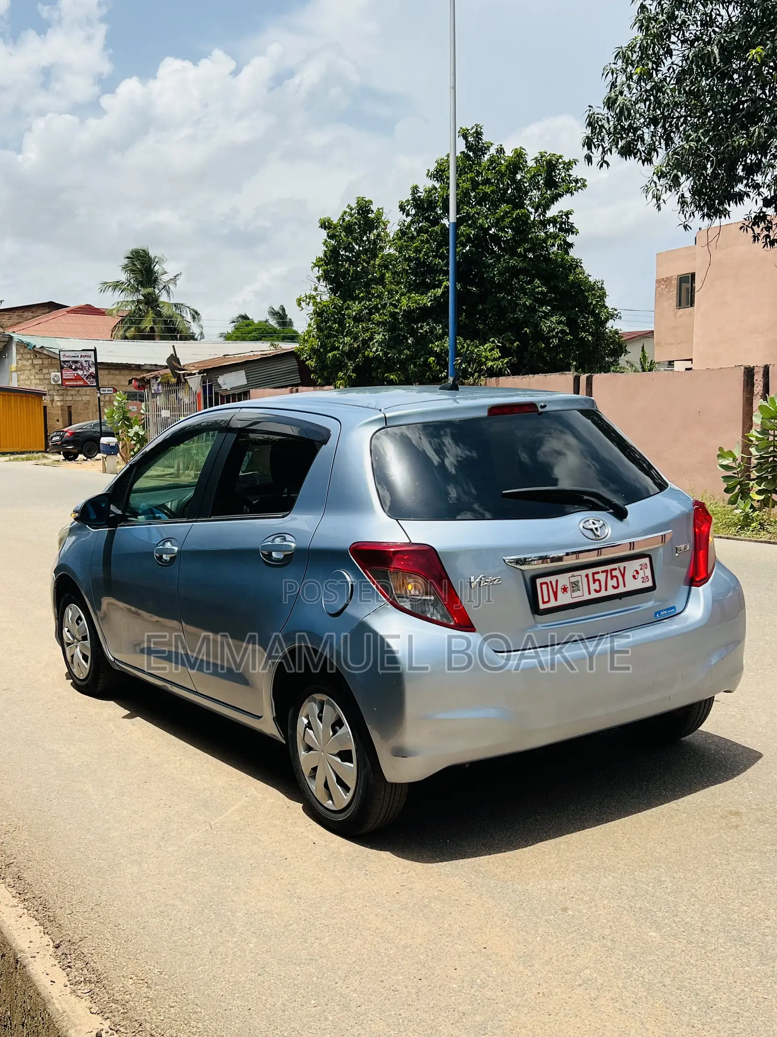 Toyota Vitz 2013 Blue