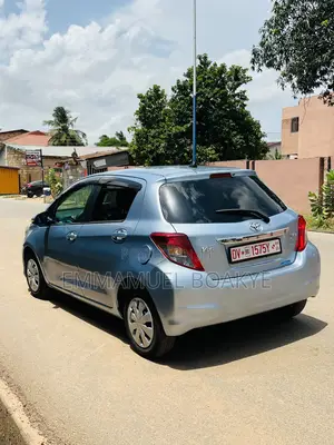 Toyota Vitz 2013 Blue