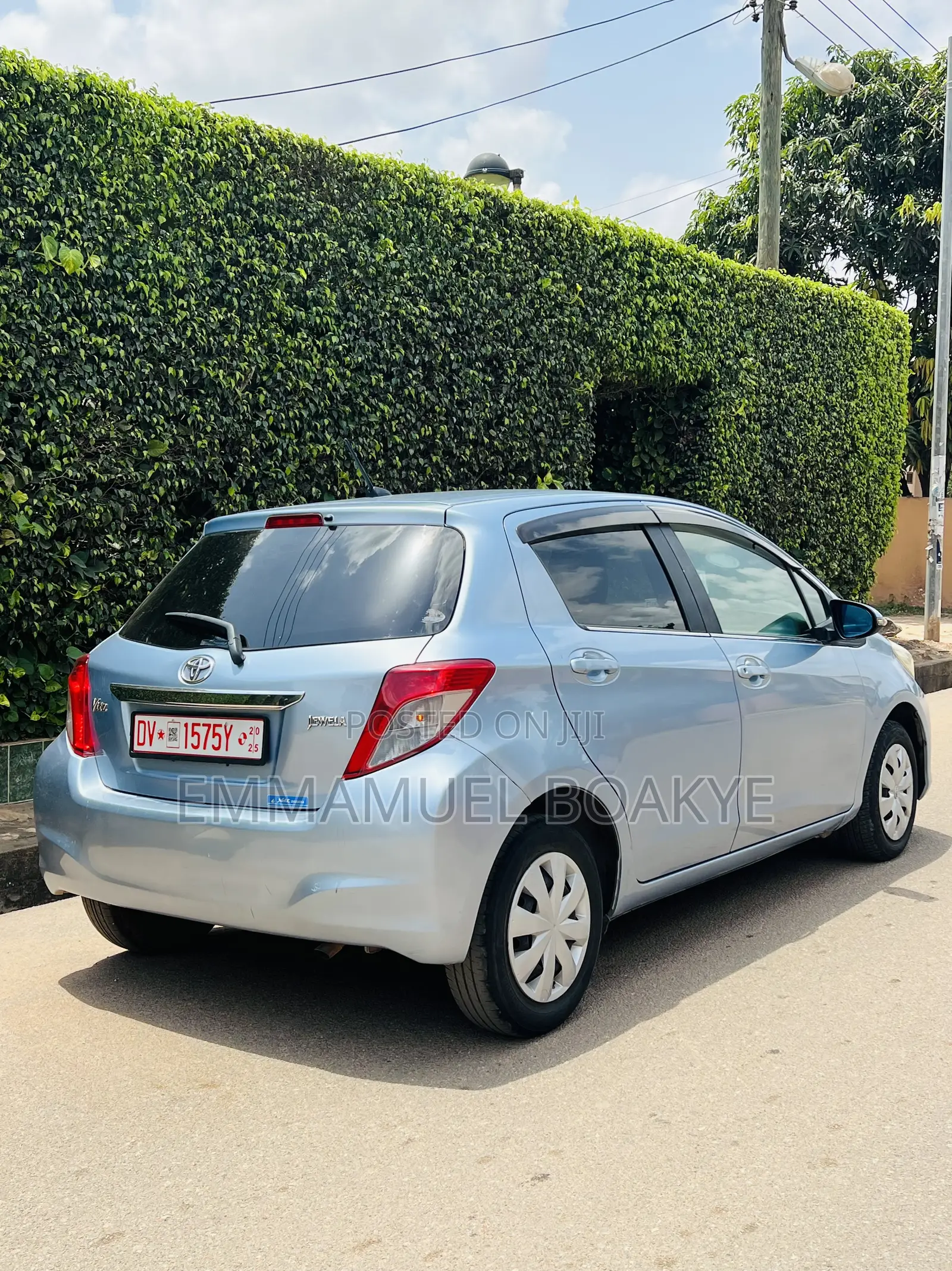 Toyota Vitz 2013 Blue