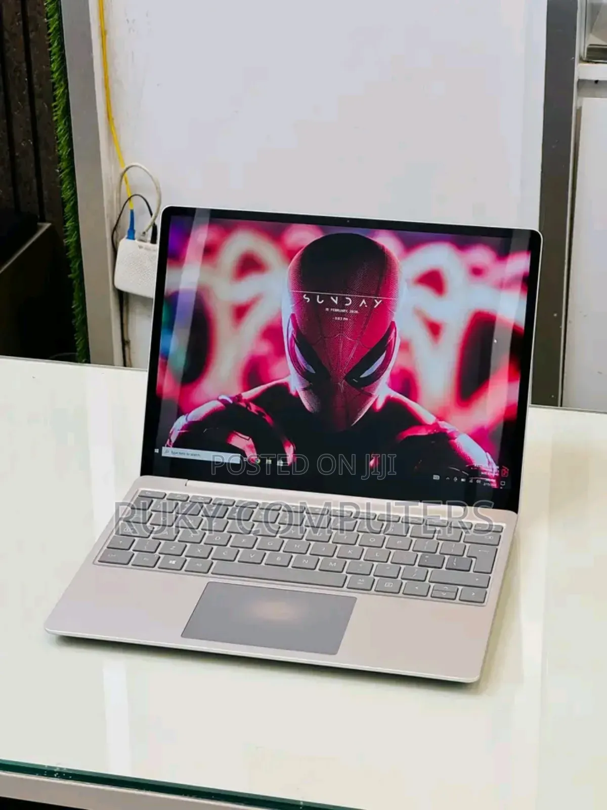 New Laptop Microsoft Surface Laptop Go 2 8GB Intel Core i5 SSD 256GB