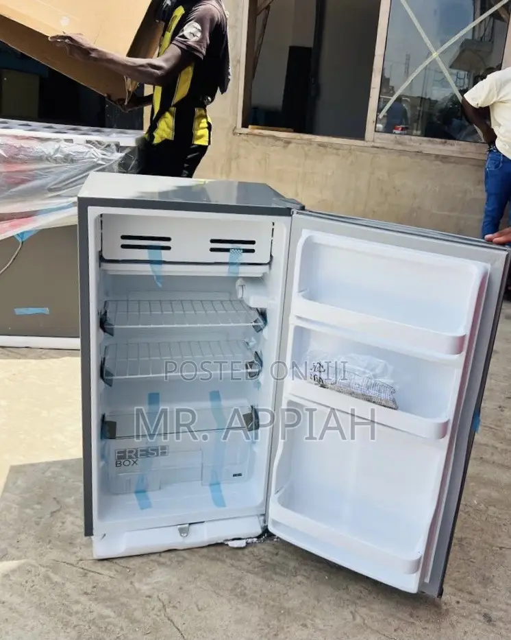 Get Adorable Midea Single Door Table Top Fridge(Silver)93liters