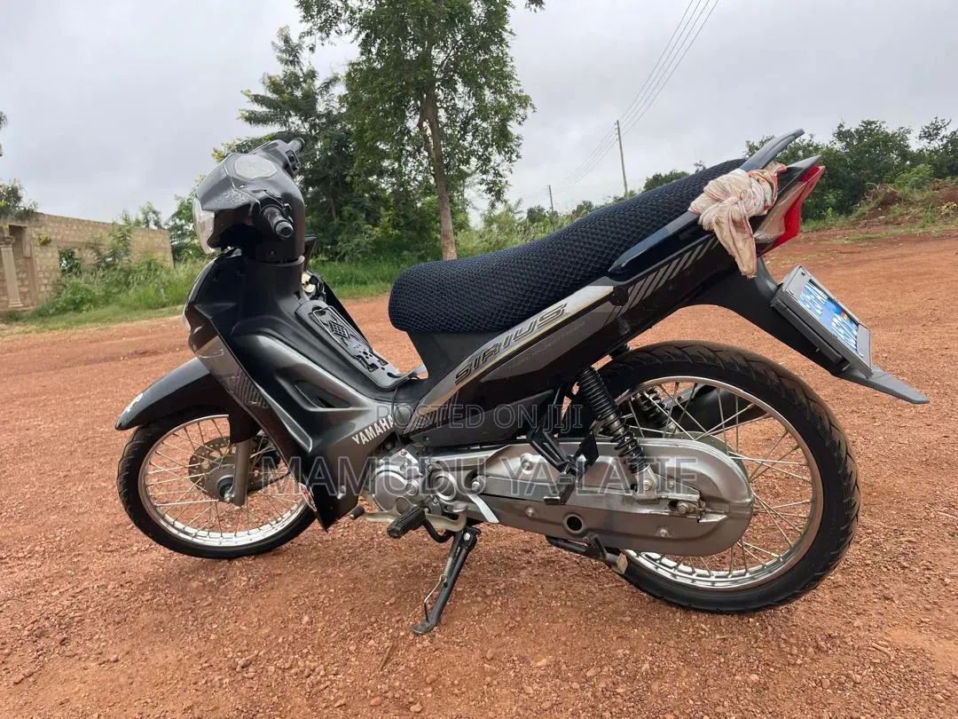Yamaha Road Star 2025 Black