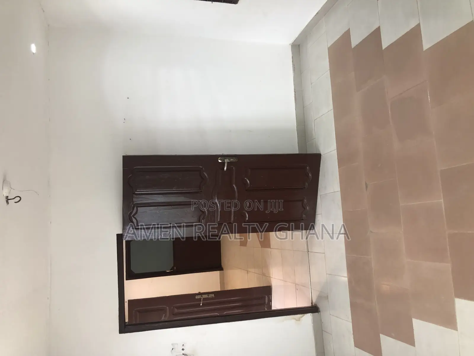 1bdrm Room & Parlour in Lakeside for rent