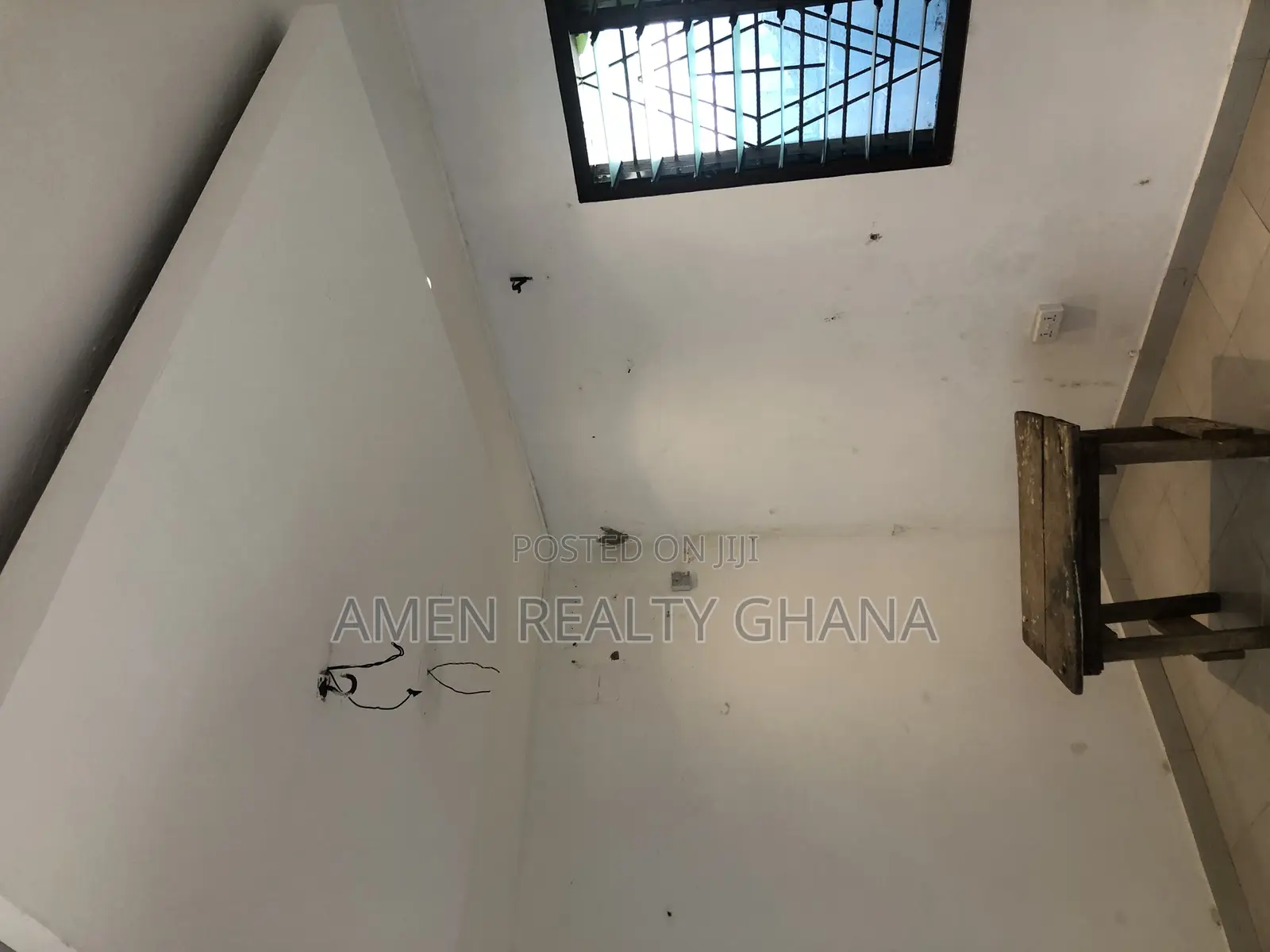 1bdrm Room & Parlour in Lakeside for rent