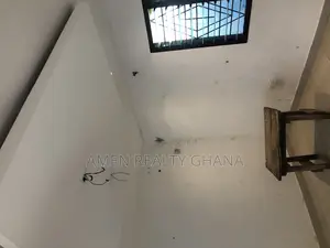 1bdrm Room & Parlour in Lakeside for rent