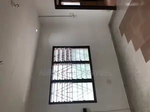 1bdrm Room & Parlour in Lakeside for rent