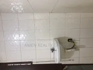 1bdrm Room & Parlour in Lakeside for rent