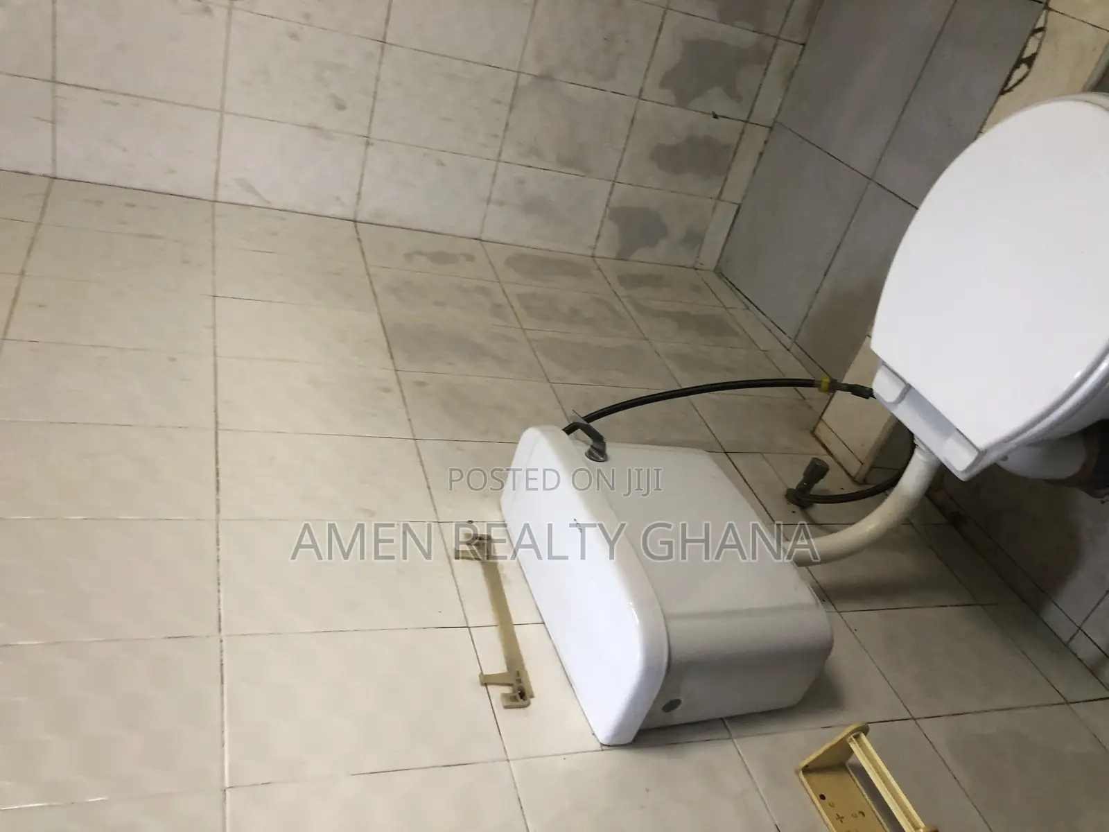 1bdrm Room & Parlour in Lakeside for rent
