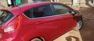 Ford Fiesta SE Hatchback 2011 Beige