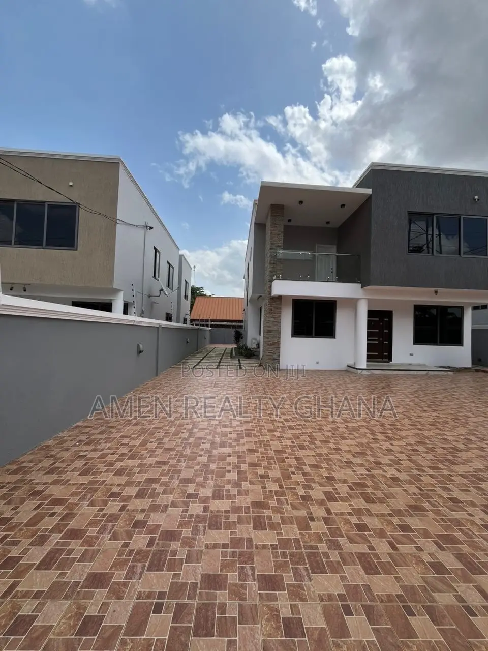 4bdrm Townhouse / Terrace in East Legon Hills, Nmai-Dzorn for rent