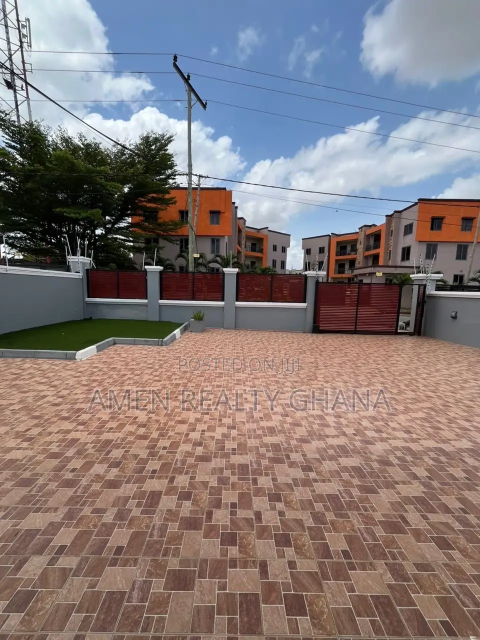 4bdrm Townhouse / Terrace in East Legon Hills, Nmai-Dzorn for rent